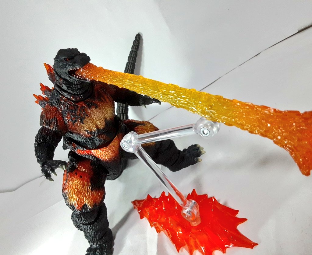 justis10's tweet image. #夜のフィギュア撮影会
テーマ　フリー
ゴジラ死す⁉️⁉️⁉️⁉️