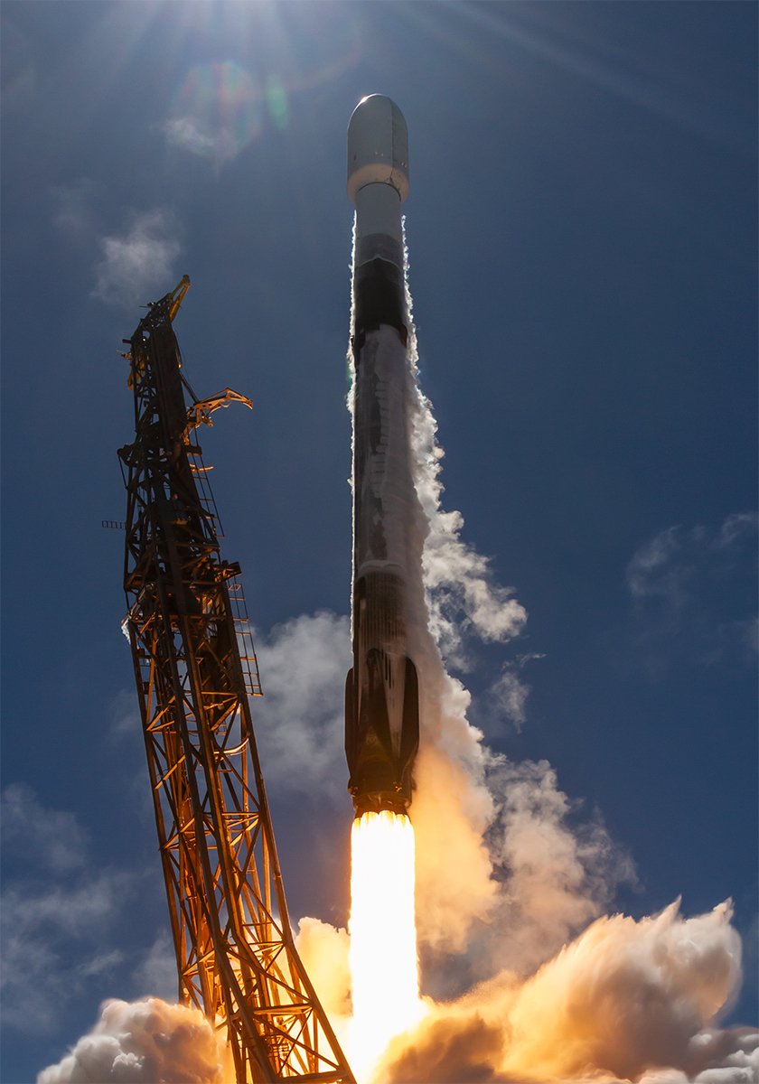IndiaInSky's tweet image. The Falcon 9 successfully launched NASA's TRACERS mission into orbit from California.