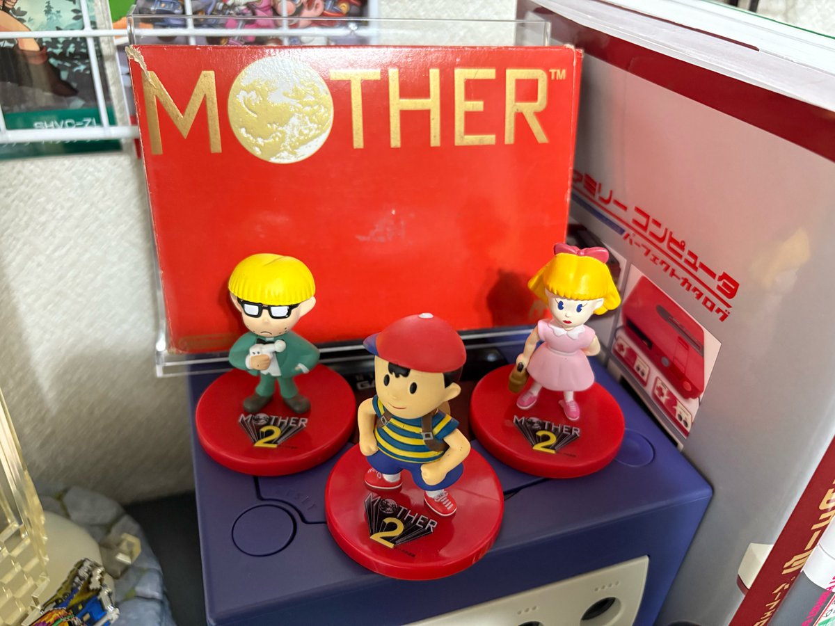 tinyafuro's tweet image. #MOTHER 36周年おめでとうございます🎉
当時、友達と一緒に電車を使わずひたすら歩いてトンネル越えをしたのは良き思い出✨
ちゃんとクリアしたことないからい36年間いまだに積みゲーです😂
#MOTHER_36周年