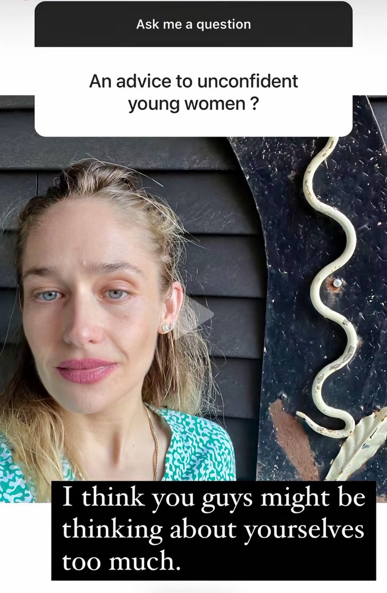 iamgreenmandm's tweet image. THIS ISNT FIONA APPLE WTF????