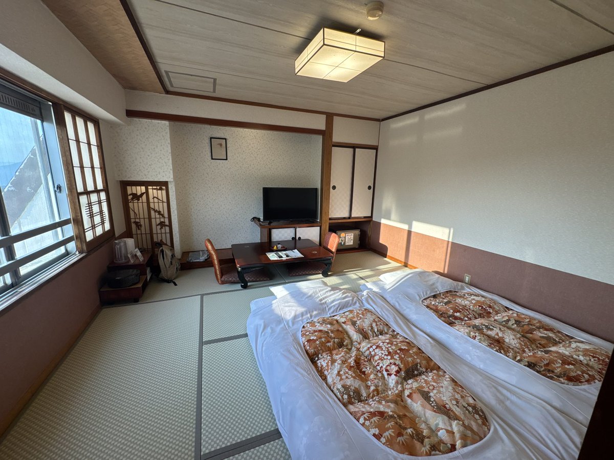 Hid202's tweet image. 今日は伊香保温泉に泊まりです😀