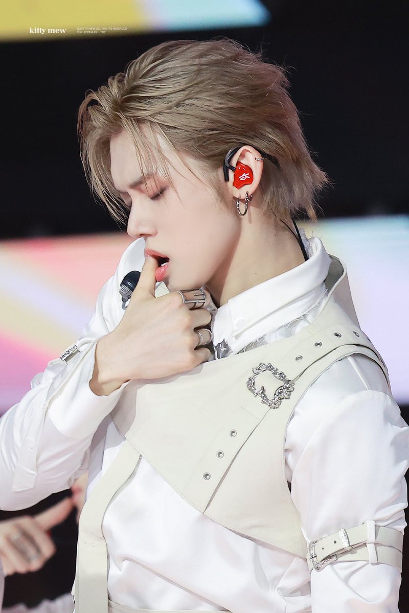 kittymew99's tweet image. 250727 HQ 🤯

#연준 #YEONJUN #ヨンジュン 
#TOMORROW_X_TOGETHER