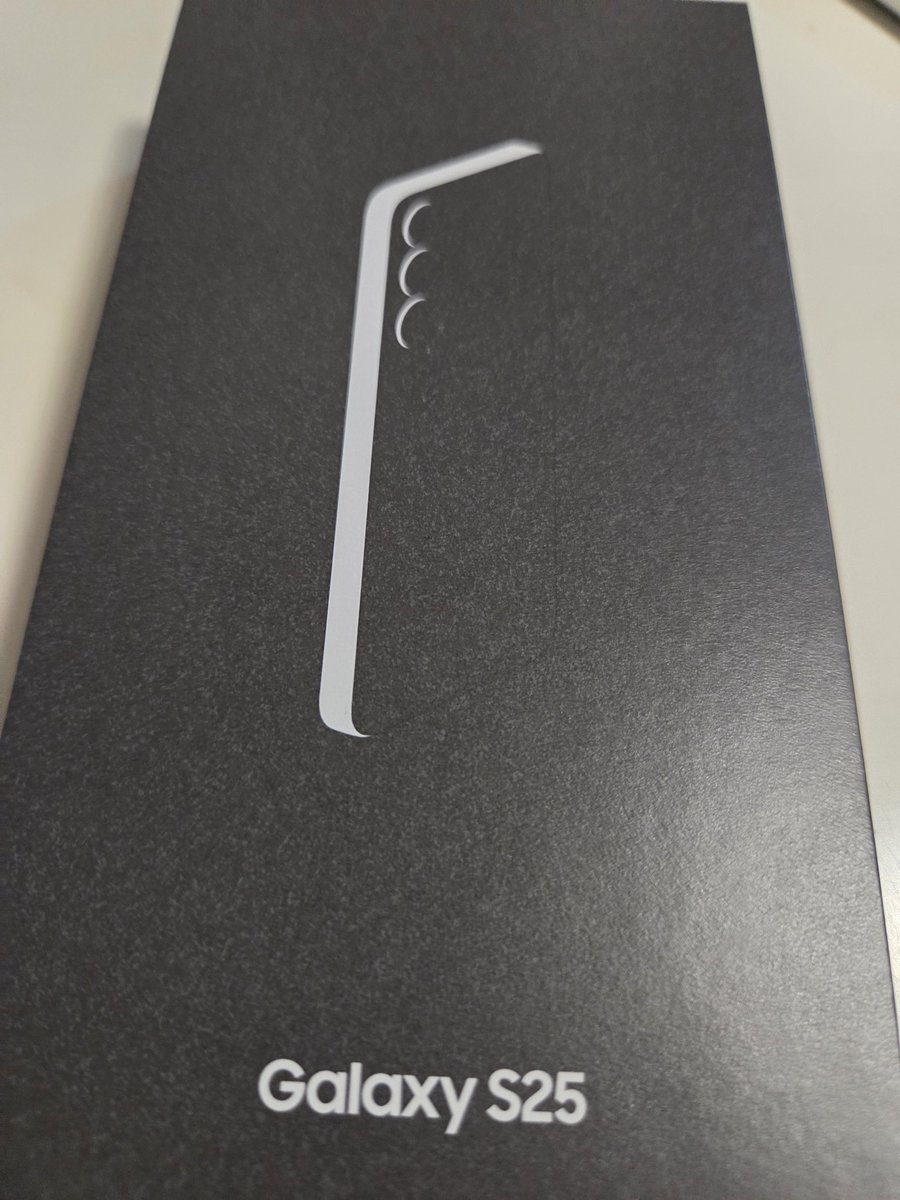 機種変とキャリア変えた(笑)
サクサク動く嬉しい😃🎶