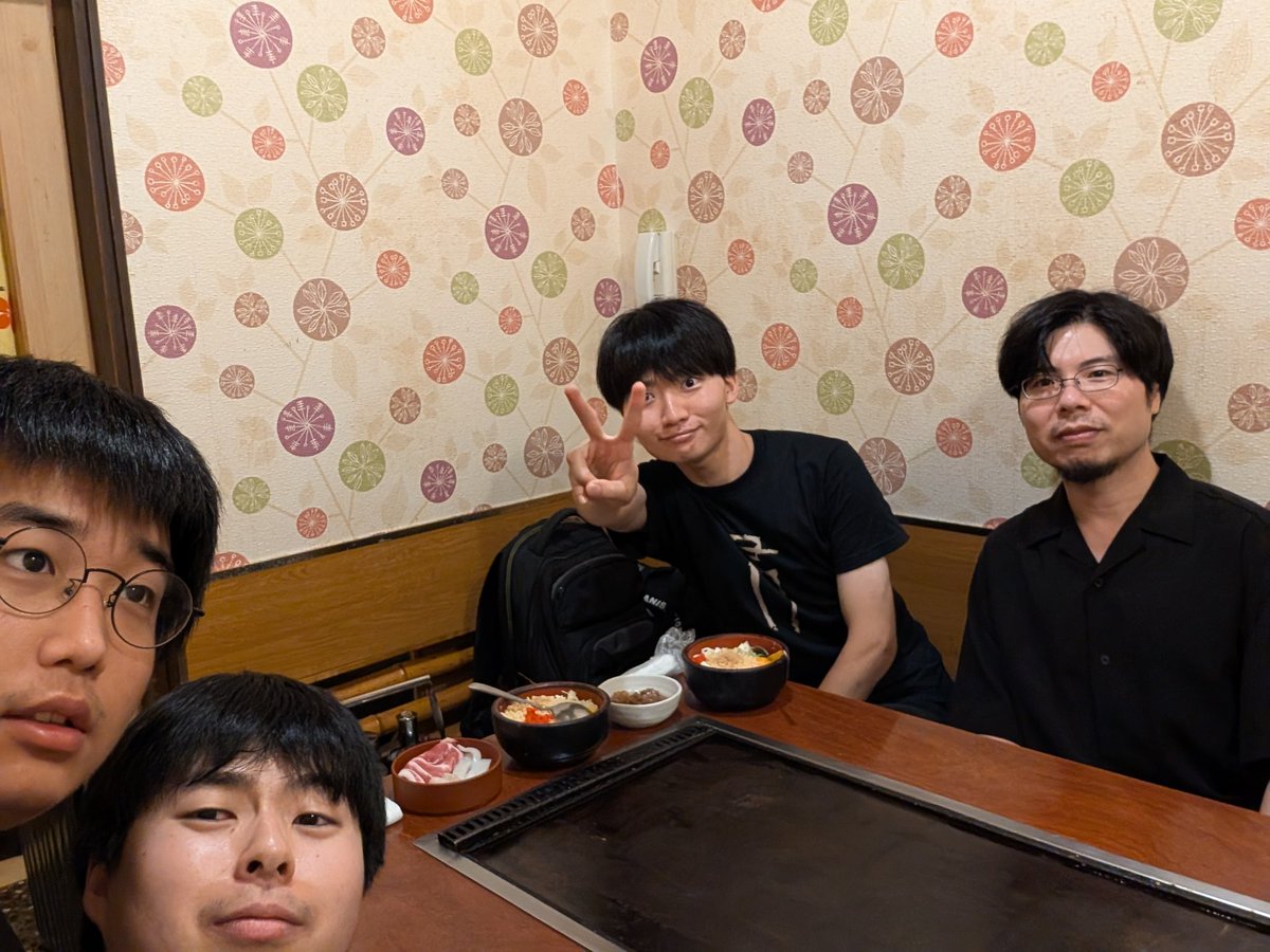 blind_d2000's tweet image. この後、お好み焼き作りで大失敗した