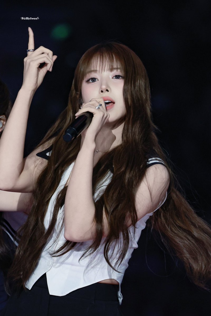 Sylviaccc11's tweet image. 250726
๐ซง๐ซง
#nmixx #NMIXX #JIWOO #jiwoo #์ง์ฐ #์๋ฏน์ค