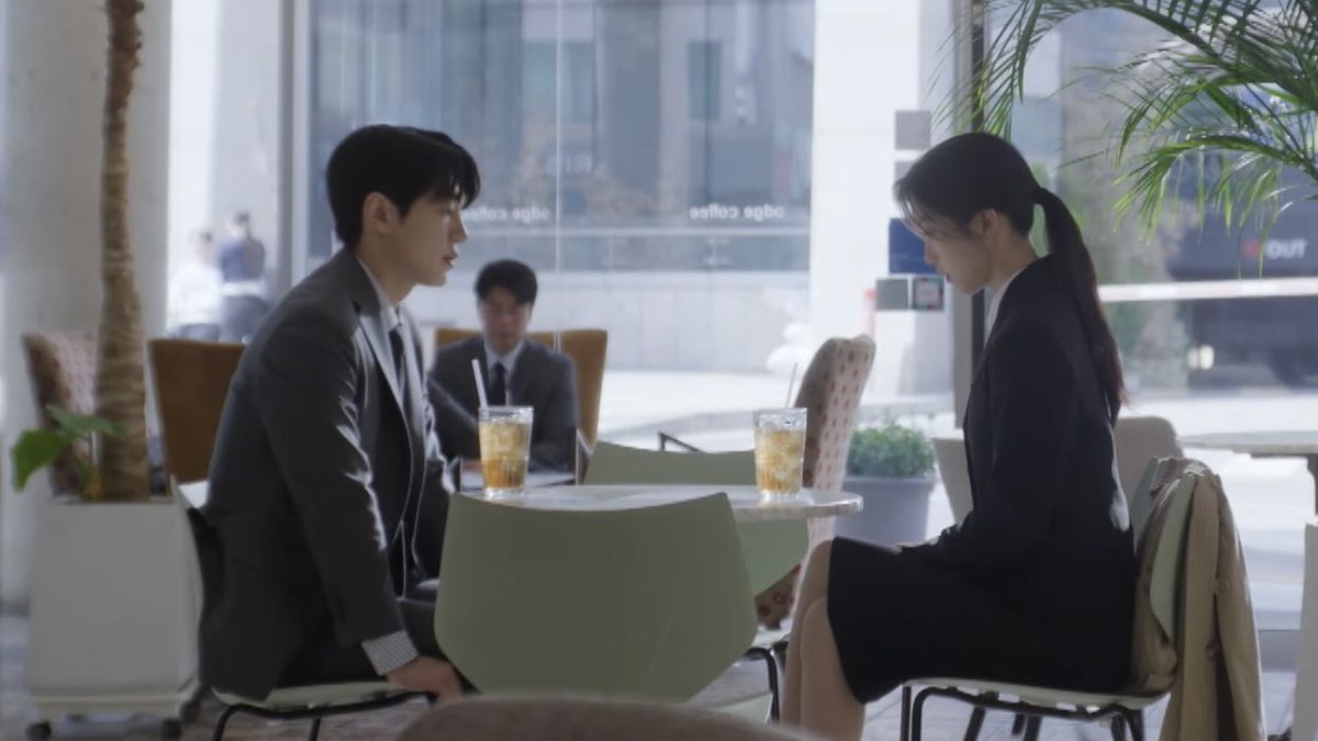formunkayoung's tweet image. heeji is surrounded by people who love her, help her and are looking out for her 🫶🏻

#LawAndTheCity #LawAndTheCityEp8