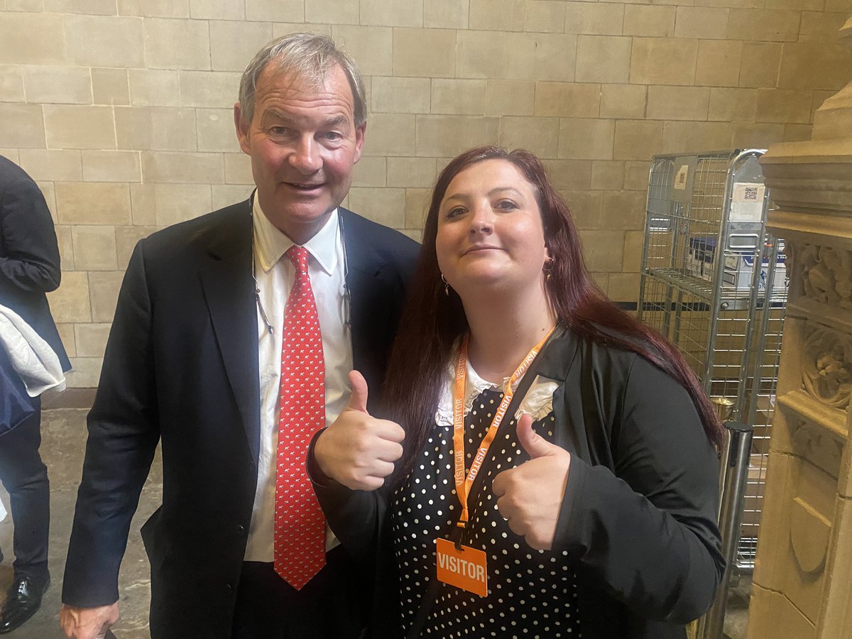 JamieleighJon15's tweet image. Was brill meeting @RupertLowe10 @officialsammyuk  @NEnderby38370  

#GETONWITHIT 

#DONTLETTHEMSILENCE