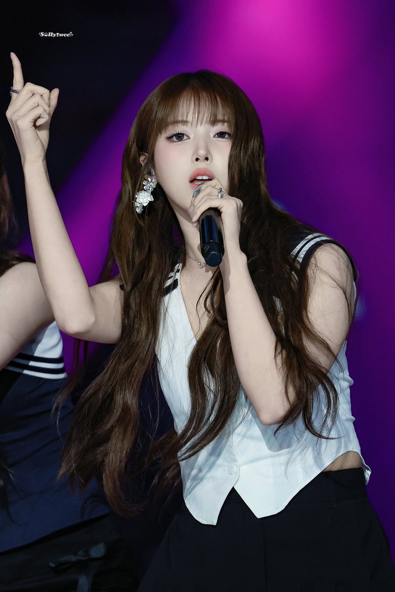 Sylviaccc11's tweet image. 250726
๐๐๐
#nmixx #NMIXX #JIWOO #jiwoo #์ง์ฐ #์๋ฏน์ค