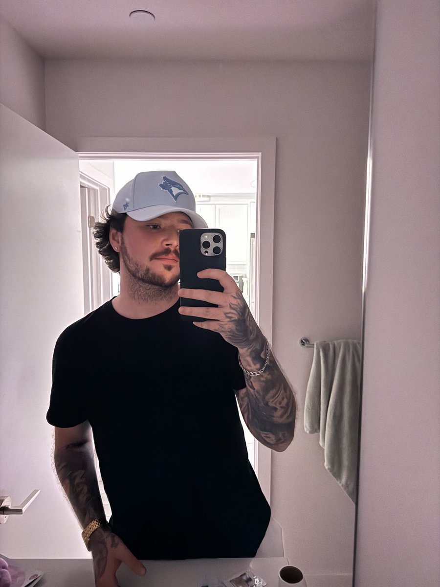 Solana Leonard ✘ tweet media