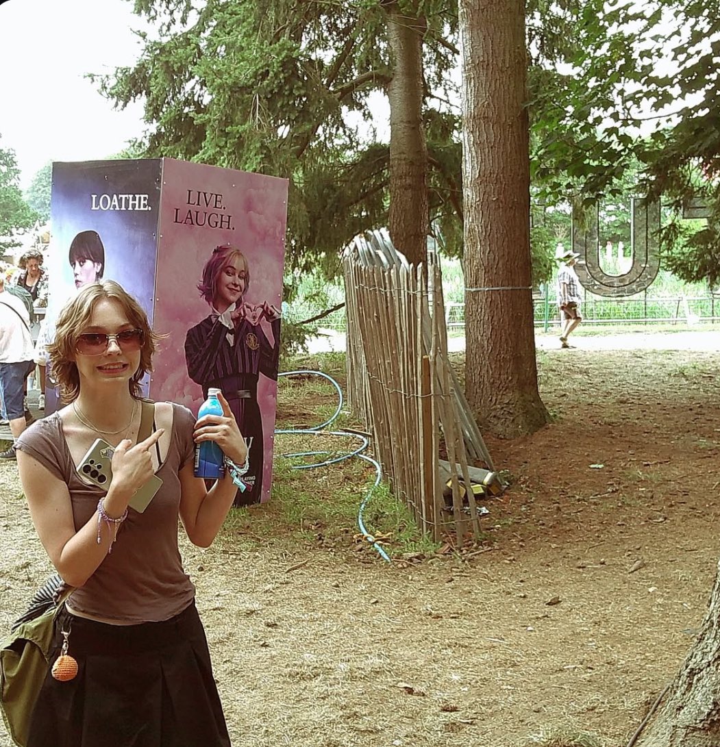 tinycheesecat's tweet image. are the wenclair ads just everywhere lmao the way it's just along trees is taking me out