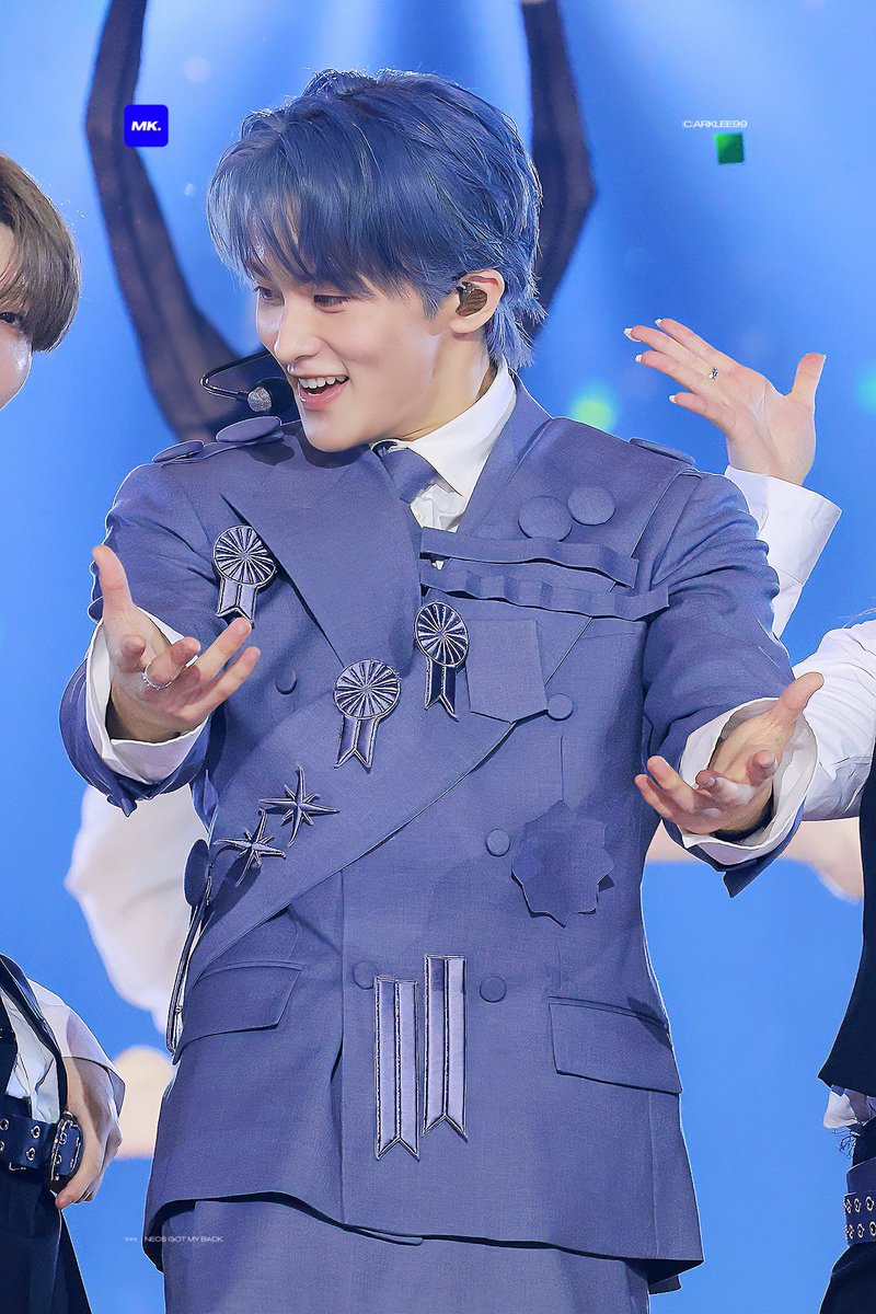 carklee99's tweet image. 250727 

👑

#MARK #마크