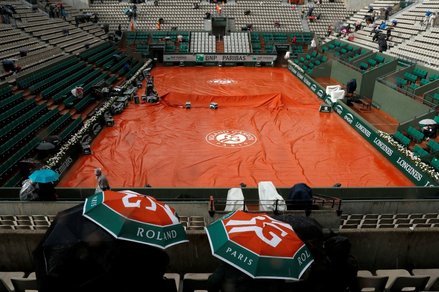 LaTeamBDT's tweet image. 🚨 NOUVEAUTÉ FIA 🚨
La FIA envisage d'emprunter les bâches de Roland Garros pour couvrir les circuits de F1 ☂️🌧️
#BelgianGP