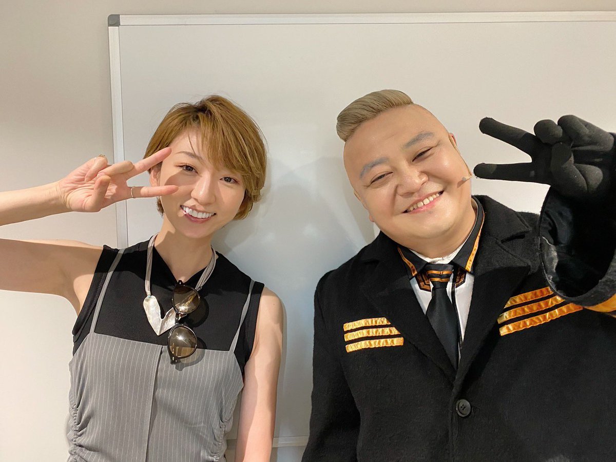 HonjoJrHigh's tweet image. 舞台『日本三國』本日も昼夜公演ありがとうございました！
かちゃぴー（凪七瑠海姫）が観に来てくれました😆
嬉しい感想貰いましたー！
明日は休演日。
しっかり身体休めます。
後、自転車買いに行きます。

#舞台日本三國
#日本三國