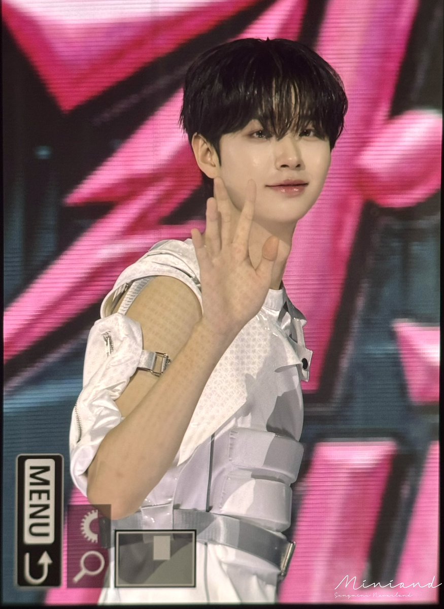 𝟮𝟱𝟬𝟳𝟮𝟳 preview

#김성민 #KIMSUNGMIN
#CLOSEYOUREYES #클로즈유어아이즈
#클유아 #CYE