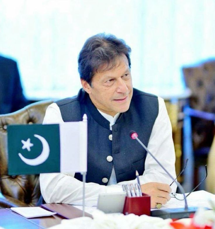 ہم کو نکلنا پرے گا آگر ہم۔نہ نکلے تو ان کے غلام رہنا پرے ہم آزاد اور غیرت مند قوم ہیں تو ہم غلام کیوں بنے ہوے آب تو عمران خان نے  ڈٹ کر سارا نظام لزا دیا ہم کو زنجر تور نا ہوگا

#کپتان_نے_پکارا_ہے