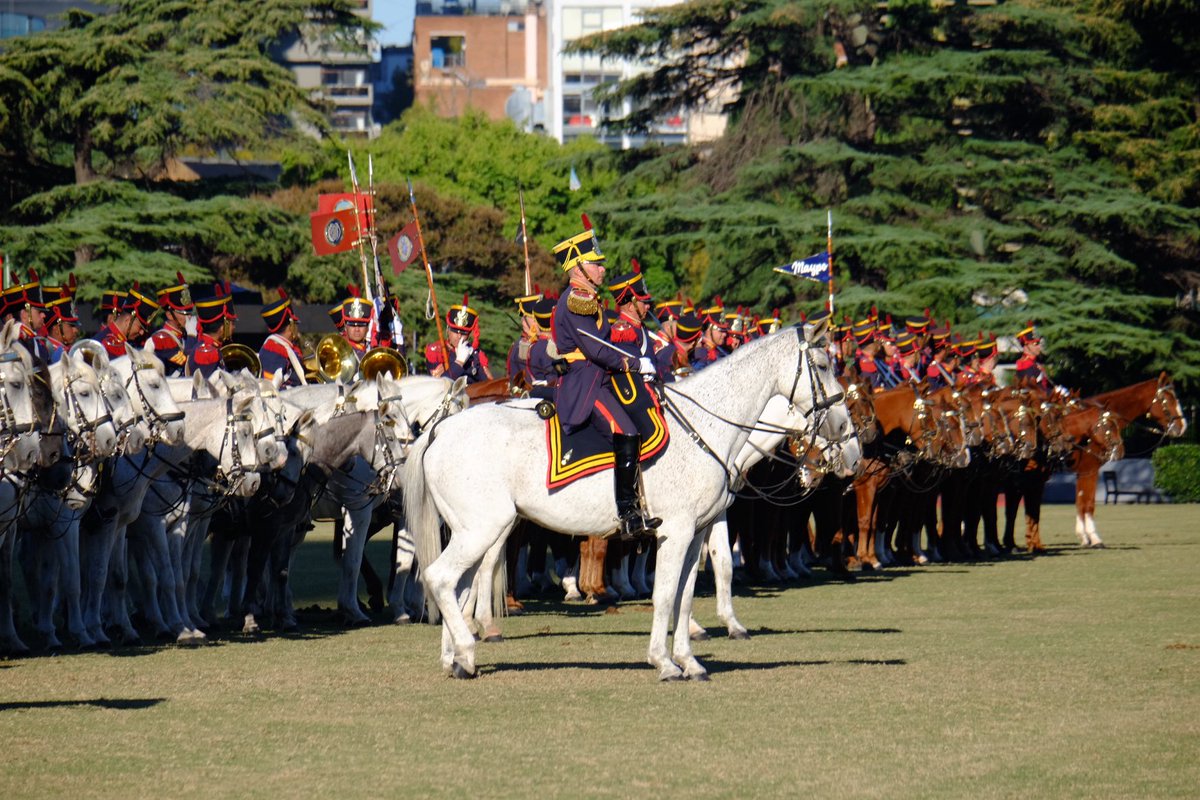 Granaderosarg's tweet image. ¡Buen domingo para todos! 🇦🇷 🐴
#BuenDomingo #FelizDomingo
#HerederosDelLibertador #UnRegimientoConHistoria #SomosHistoriaViva #Granaderos