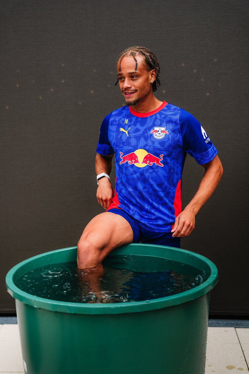 RBLeipzig_EN's tweet image. That water looks a bit chilly 🥶