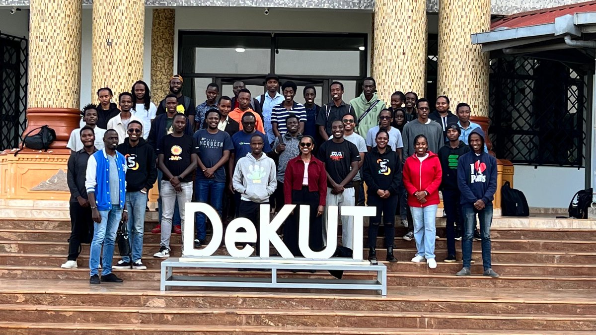 droidconke's tweet image. We had an amazing time engaging with students at @DeKUTkenya !
We shared what’s new in Android, explored Jetpack Compose, dove into Android design, and wrapped up with an insightful AMA with software engineering pros.
Always a pleasure connecting with the next gen of devs!
