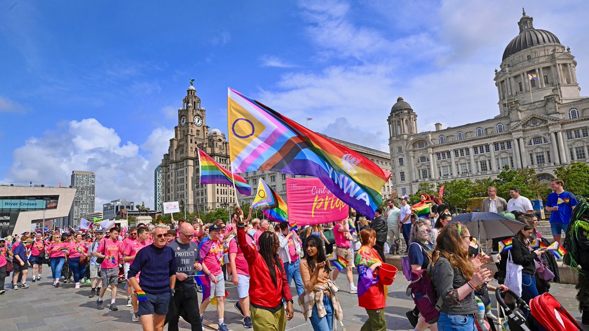 We are proud to have been a part of Liverpool’s Pride yesterday 🏳️‍🌈

LFC colleagues, supporters and stakeholders marched together demonstrating our club is for everyone ❤️ #RedTogether