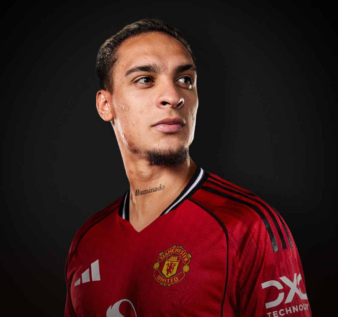AllForUnited's tweet image. 🚨✍️ Al-Nassr have made a bid for Manchester United’s Antony, as reported by @Santi_J_FM.

#MUFC