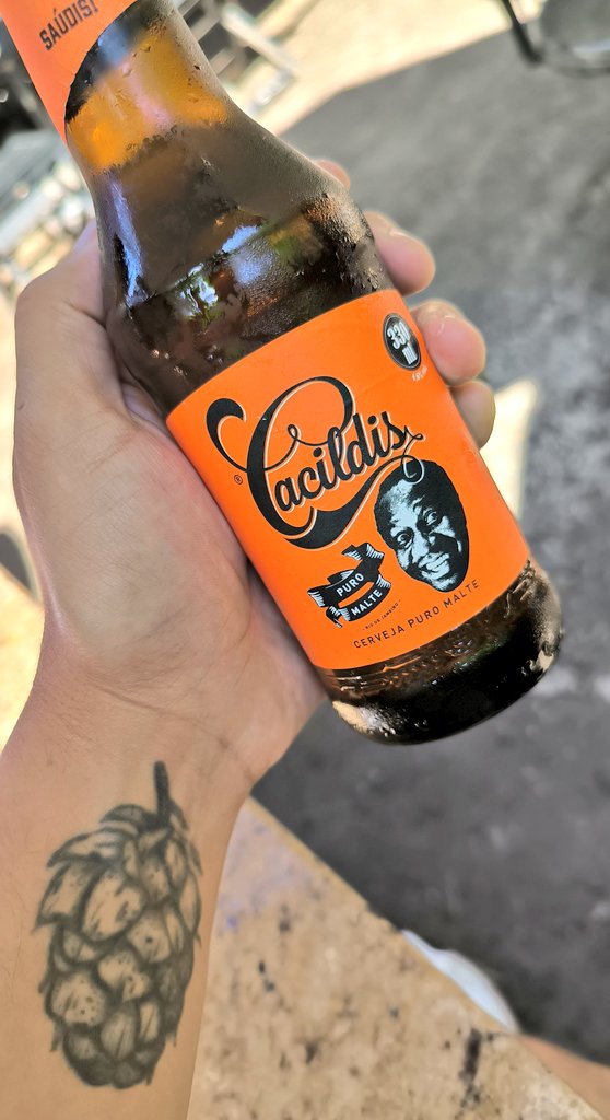 LuisAndrade55's tweet image. Cervejando