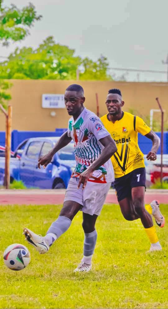 FootyNamibia's tweet image. ✍️MONGUDHI OFF TO BOTSWANA!🇧🇼
Namibian national team defensive midfielder Penda “Smokie” Mongudhi has been invited for trials at Botswana Defence Force XI Sporting Club (BDF XI SC).
The player is expected to travel to Botswana next week.
#footynamibia #smokie