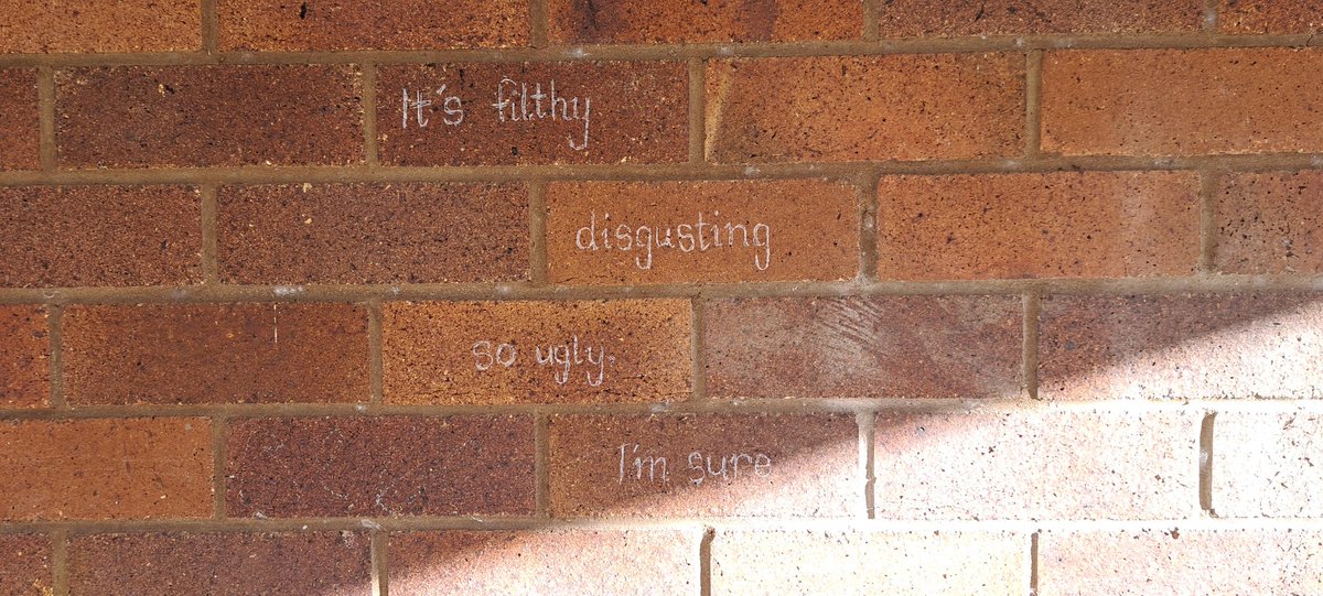 Cowboy_no_cops's tweet image. The mysterious grafitti artiste strikes again?