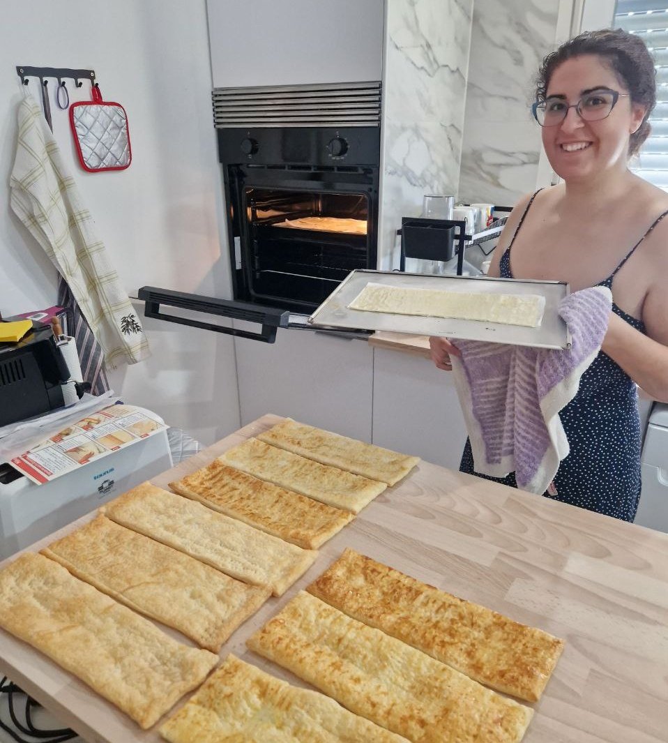 SimValenciana's tweet image. Quan el @ViolisteVal i jo ens fiquem a la cuina... Paseen coses molt bones 🤪😂