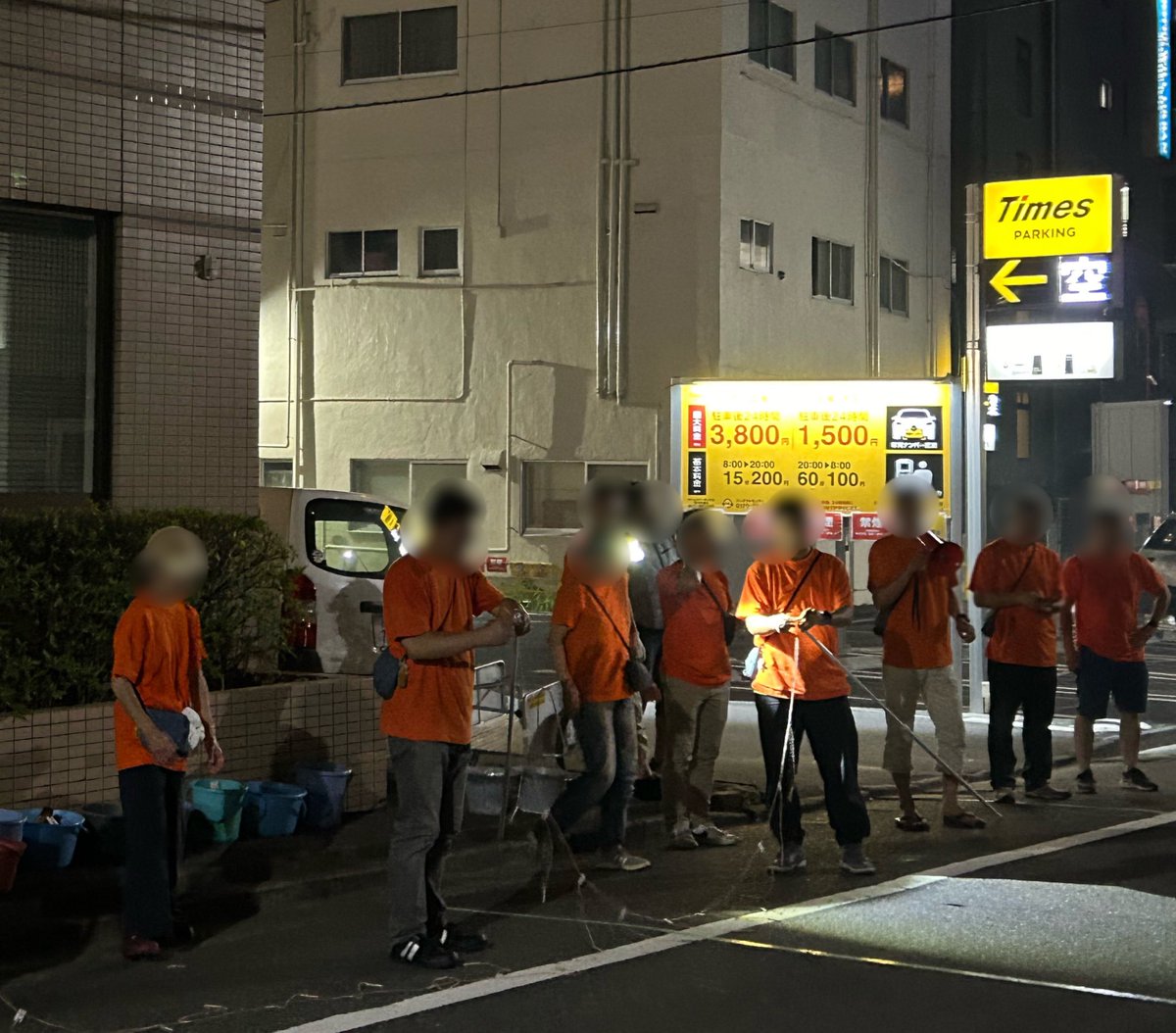 kamiya_chuo's tweet image. ▶︎浜町一丁目 親子花火大会
終末最後の予定は浜一会さん主催の親子花火大会。

家族で楽しく火の取り扱いや手持ち花火のルールを学べるとても楽しいイベントでした。

浜一会の皆さま、ありがとうございました！

#親子花火大会 #親子花火
#浜一会 #中央区 #中央区議会議員 
#かみや俊宏