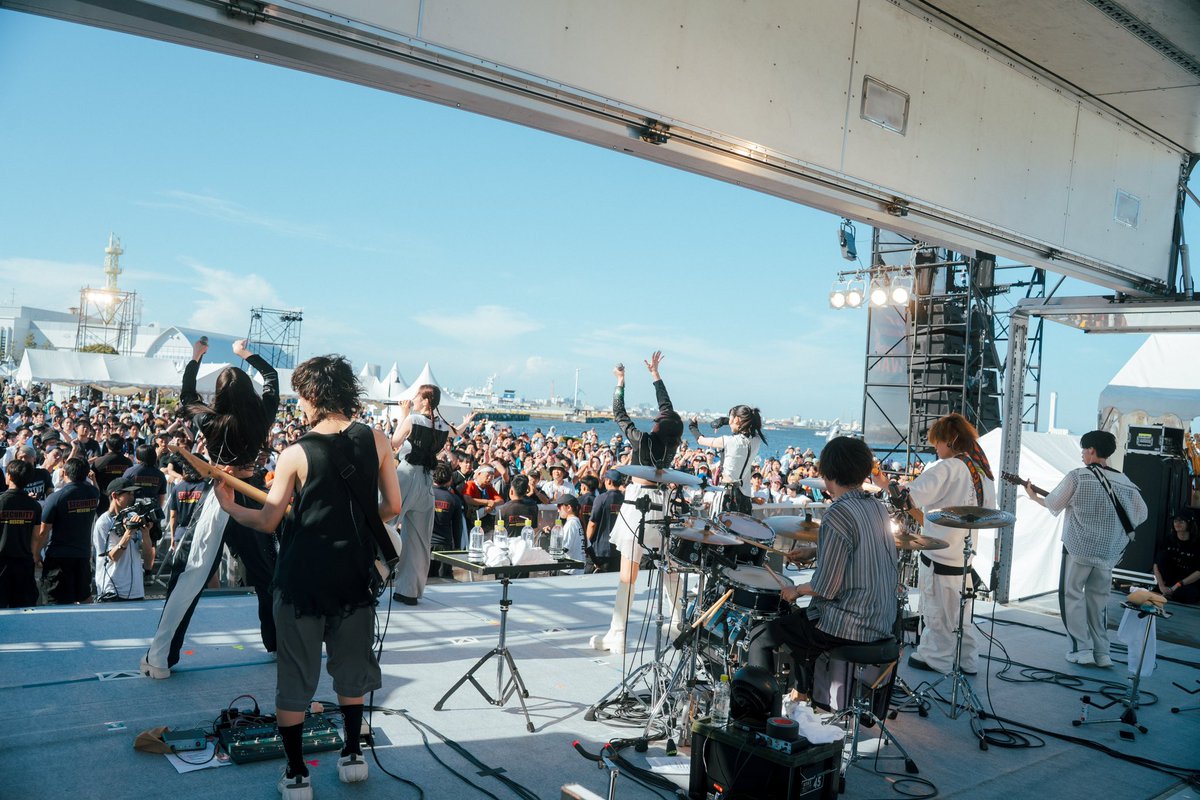 kasukekeke's tweet image. Dearムロフェス,チームパスコ🏝️☀️
晴天下のスキラウェ。
#PassCode
#ムロフェス2025
📷@teru_ttm
ツアーを経て最強かも..