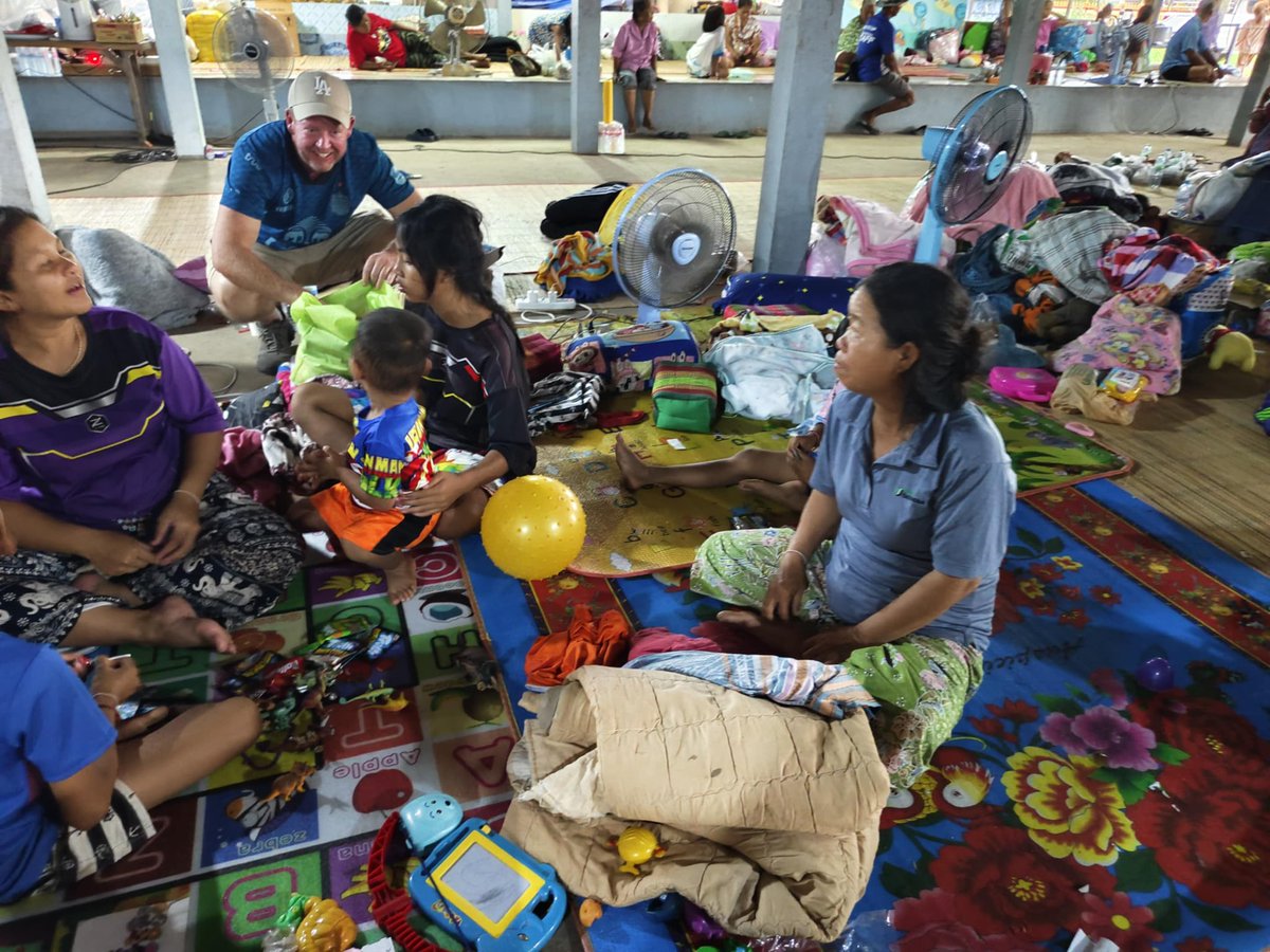 bclemms's tweet image. Using money from a copyright settlement case to donate to evacuees from #thailand #cambodia conflict was extremely rewarding. Two trucks of needed goods but the wanted candy stole the show with the kids. Will be going to another shelter tomorrow.