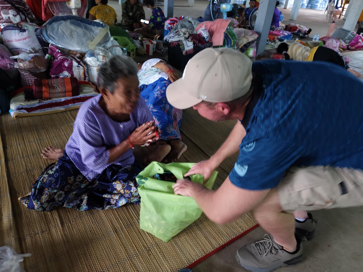bclemms's tweet image. Using money from a copyright settlement case to donate to evacuees from #thailand #cambodia conflict was extremely rewarding. Two trucks of needed goods but the wanted candy stole the show with the kids. Will be going to another shelter tomorrow.