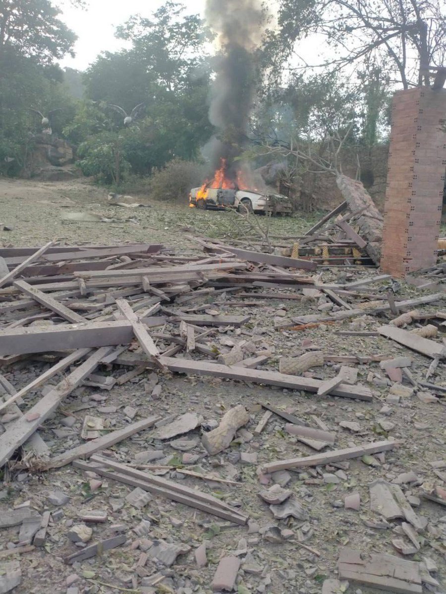 The Thai army  fired artillery into local people houses in Pha’ong village, Kon Kriel commune, Samrong city, Oddar Meanchey province.

#CeaseFireNowThaiCambodia