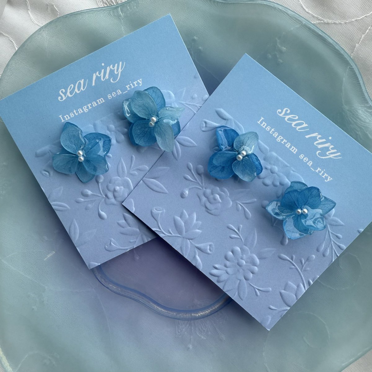 sea_riry's tweet image. .
.
お迎え頂きありがとうございます 🕊𓂃𓈒𓏸︎︎︎︎
.
.
ブルーグラデの紫陽花ピアス 🫧
.
.
明日、発送させて頂きます 💌💭
.
.
気に入って頂けますように... ♡
.
.
.
paypayfleamarket.yahoo.co.jp/user/p32370752
.
.
#ハンドメイド #ハンドメイドピアス
#ヤフーフリマ #紫陽花
.
.
_