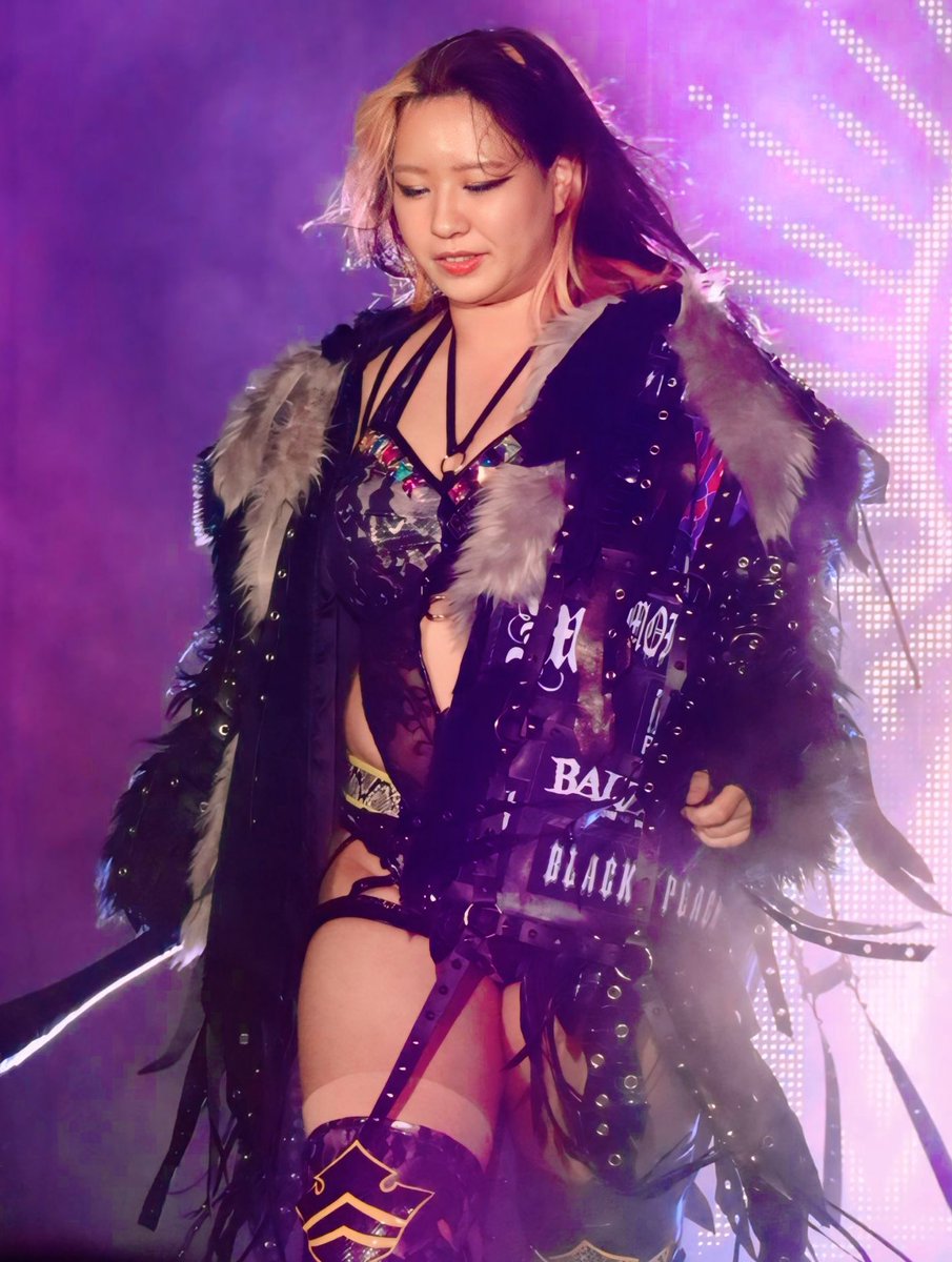 VFwxLiXNGY2YK3R's tweet image. おやすみなさーいの渡辺桃さん🖤🍑

まずは2点😄

#渡辺桃
#STARDOM