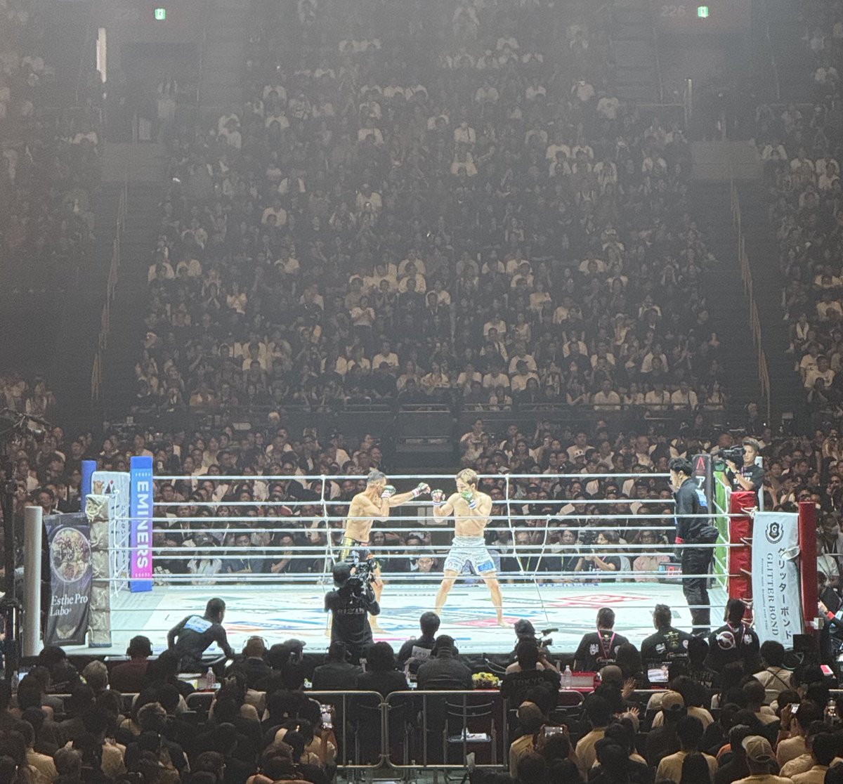 MAC_MMA_'s tweet image. 今日の席は過去1リング真正面で最高に見やすかったから満足度が高い
#超RIZIN4