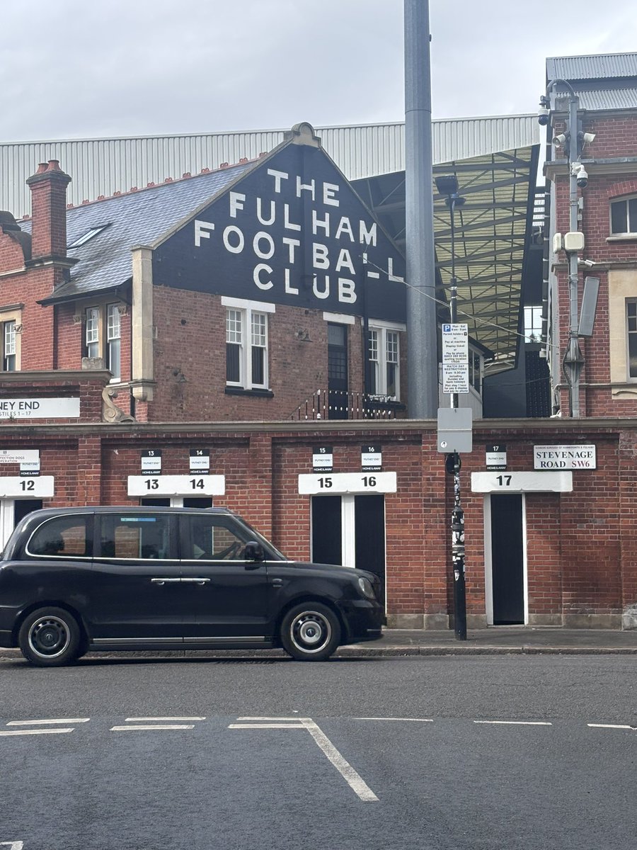 Brilliant day with the <a href="/FulhamLillies/">Fulham Lillies</a> yesterday for their Gamechangers 2 Event at Craven Cottage, to deliver a presentation on the <a href="/CrawleyCOGs/">COGs-CrawleyOldGirls</a>.  Engaging women in the audience and 3 other female speakers, too. 

Great location and well done Lillies on your fab work!