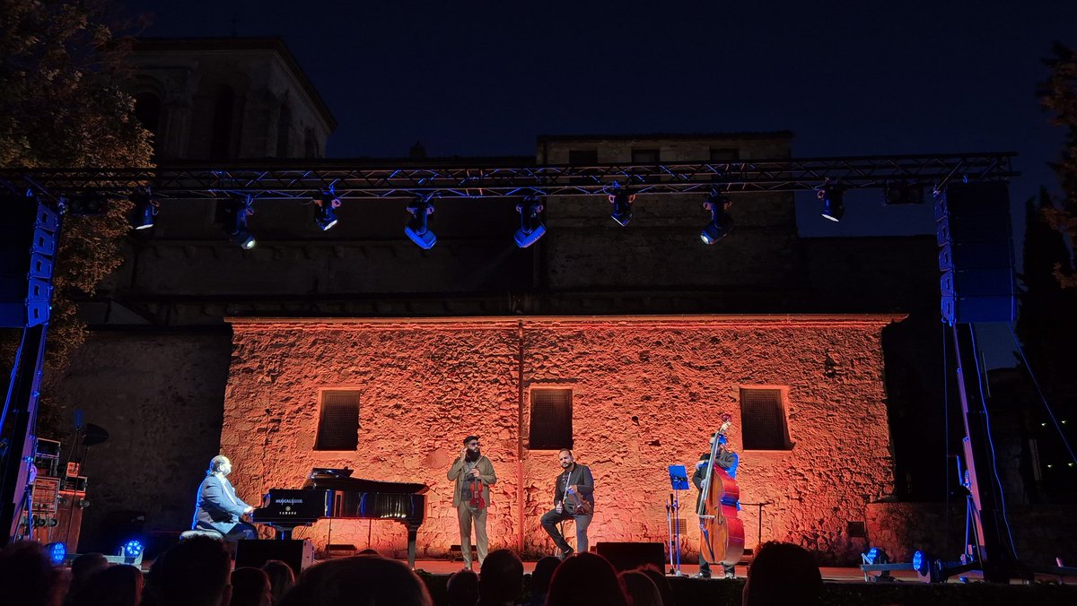 gonzalo anguita (@gonzalo_anguita) on Twitter photo Ayer noche en <a href="/musegfestival/">MUSEG Festival de Segovia</a> disfrutando de Segovia y del concierto de Janoska Ensemble fusion clasica y moderna Ayer noche en <a href="/musegfestival/">MUSEG Festival de Segovia</a> disfrutando de Segovia y del concierto de Janoska Ensemble fusion clasica y moderna