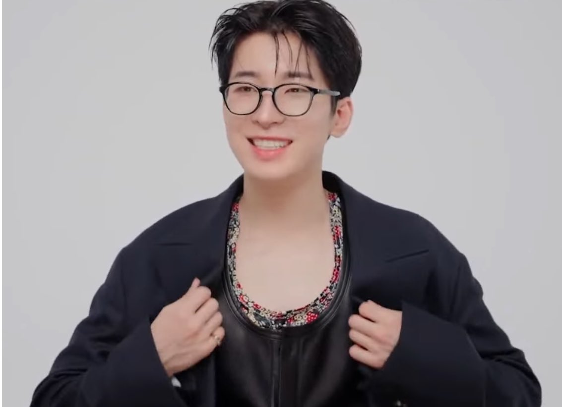 sachil_mw47's tweet image. 꽃무늬가... 이상한 콤을 유발시킴