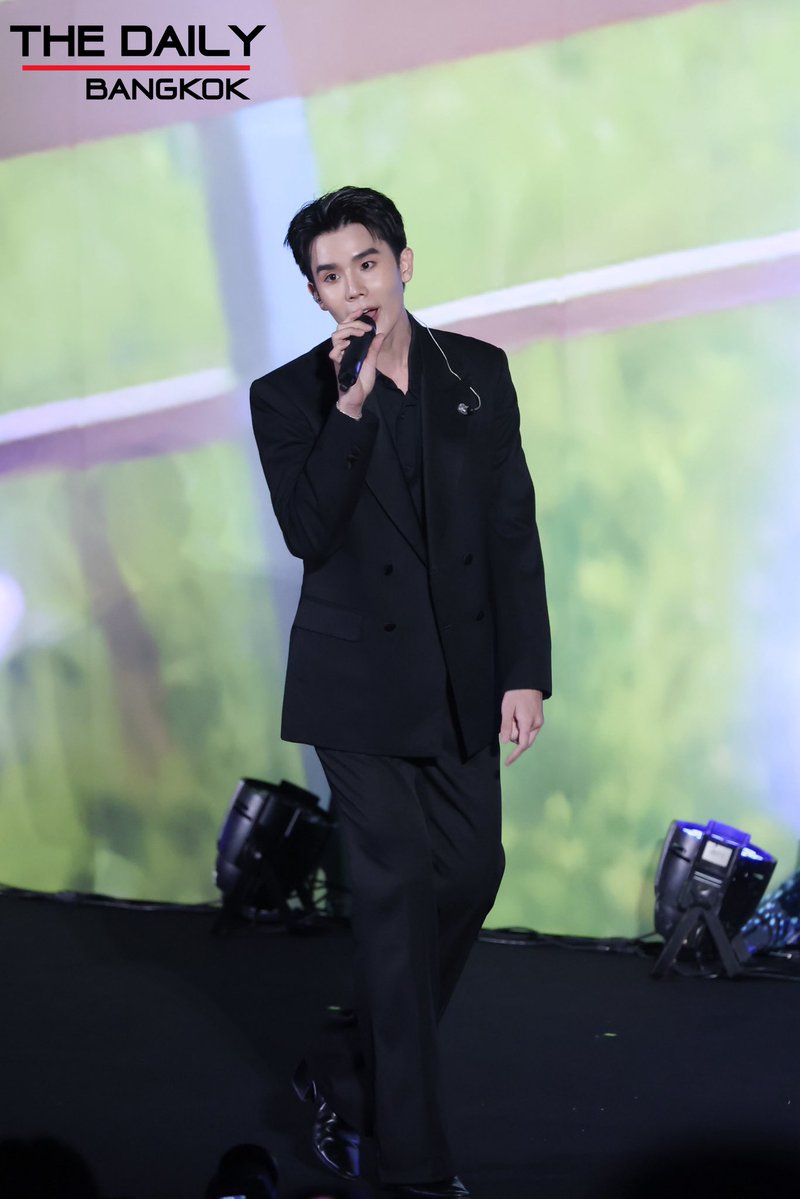 thedailybkk's tweet image. โชว์พิเศษจาก 'จิมมี่-จิตรพล' ในงาน "ทํานายทายทัพ Let the Magic Begin"
#MyMagicProphecyEP1
#ทำนายทายทัพ
#jimmyyjp #jimmysea #จิมมี่ซี