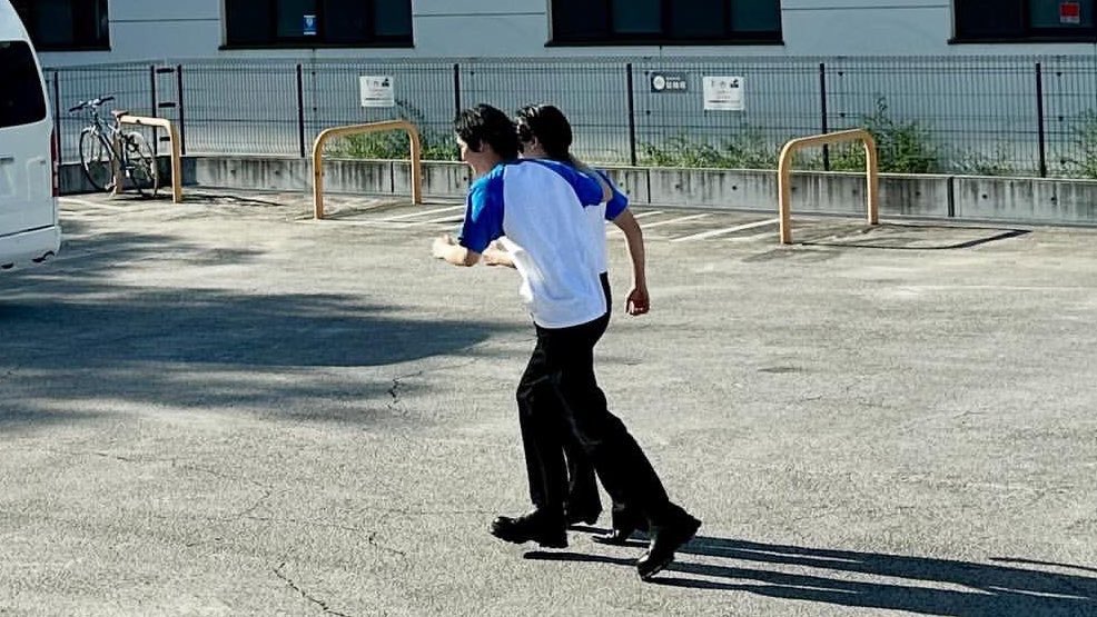 bvtterflyxv's tweet image. “screw it, it’s just us walking together against the world”🥺
#เฟิร์สข้าวตัง