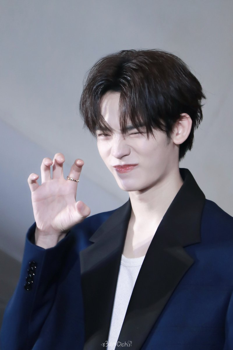 r3dm0chi's tweet image. โหเพิ่งรุ้ว่าไม่ได้มีแค่พั้นที่รักแมว