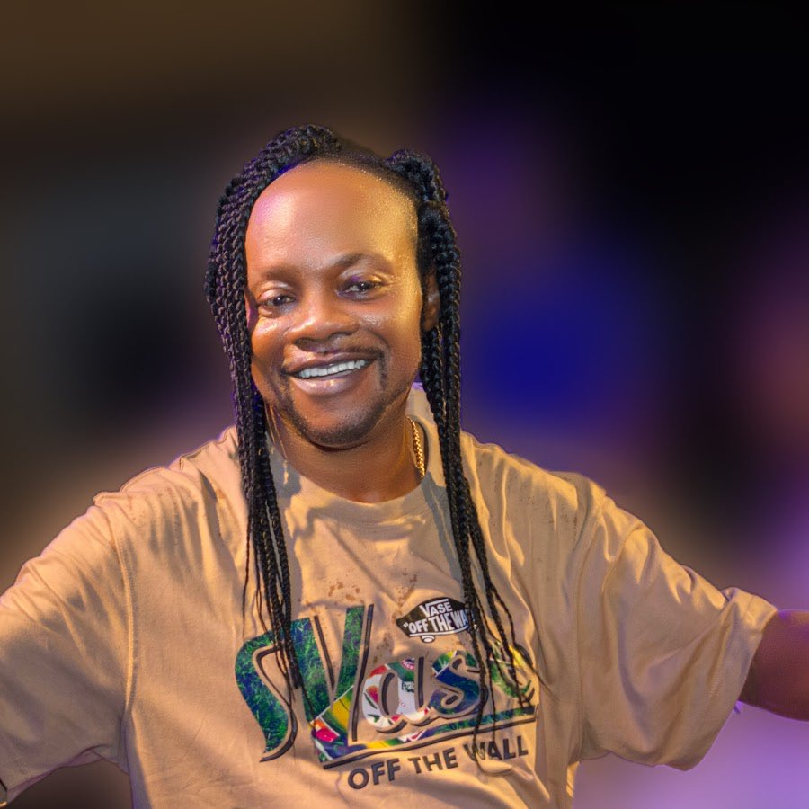 TuneStats's tweet image. Daddy Lumba is the 7th most streamed Ghanaian artist of All Time on Audiomack 🕊️💐👏