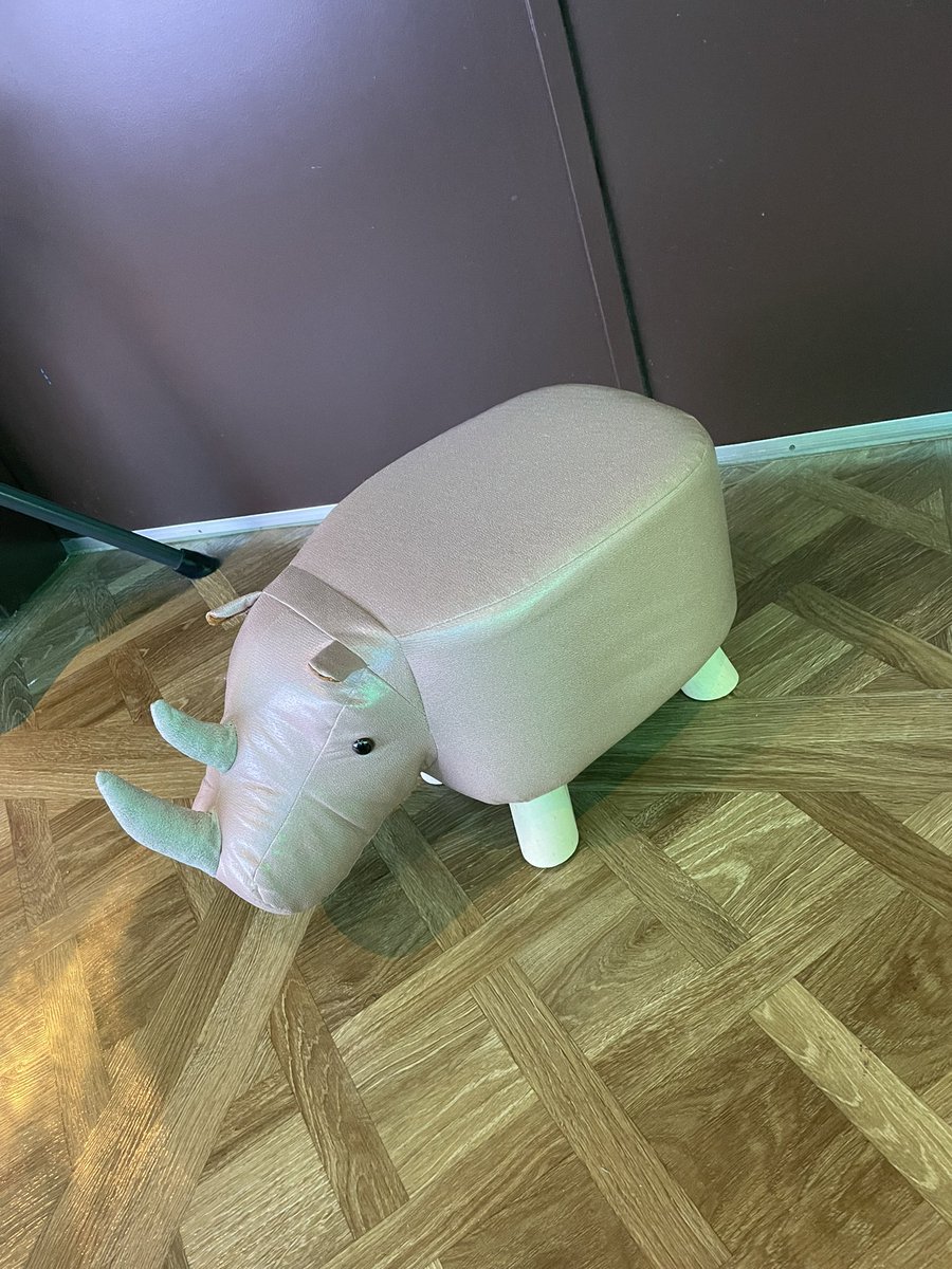 moepicoxreon's tweet image. 100円で取れたかわちい(*´ч`*)