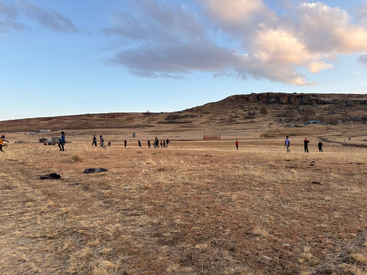 Team 1 have finished their recent leg of the expedition and the staff team have been able to send some pictures over - here are some of the team having enjoyed this section