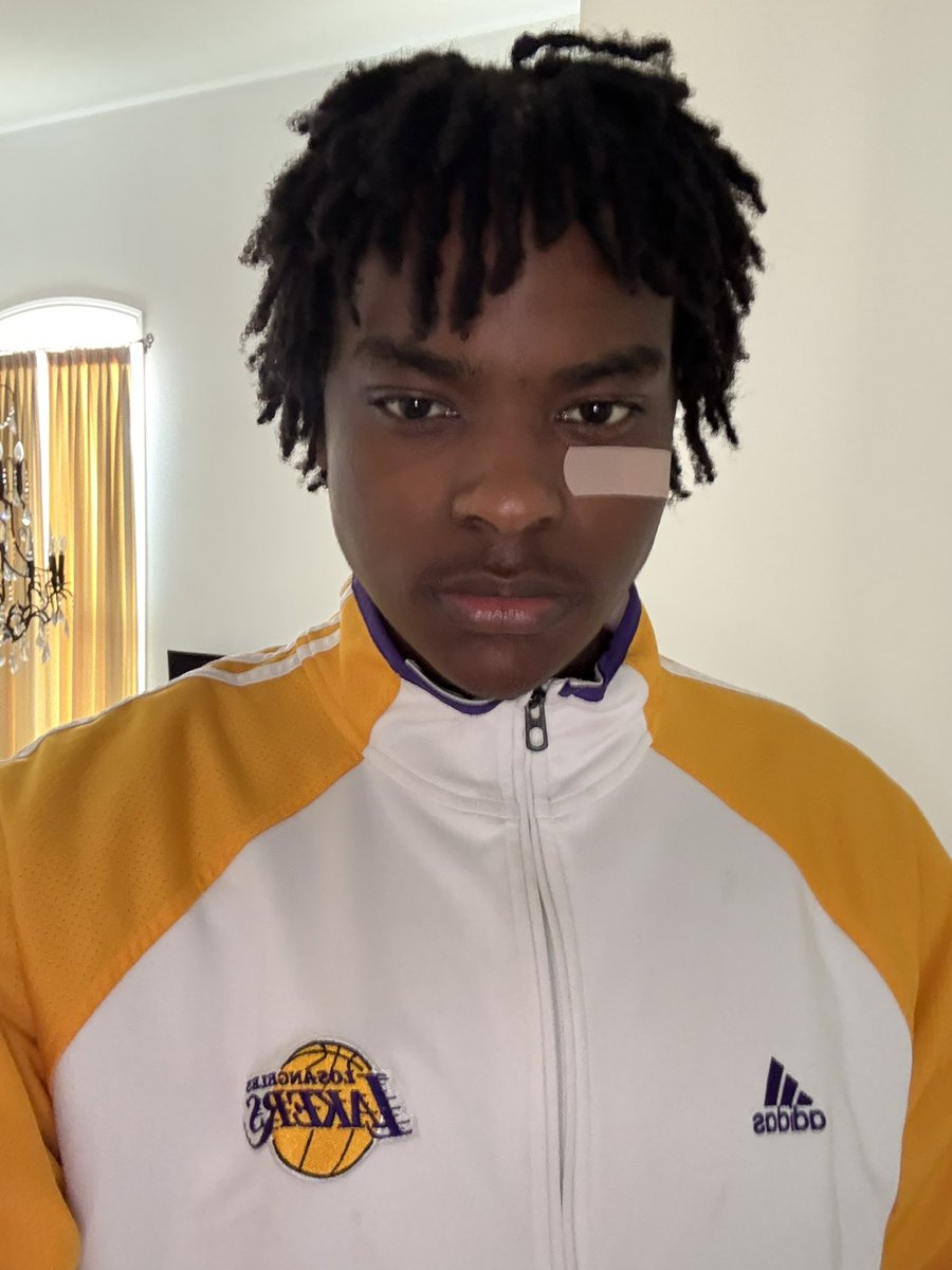 OriginalXXIX's tweet image. Tell Rob Pelinka sign me I only want the vet min