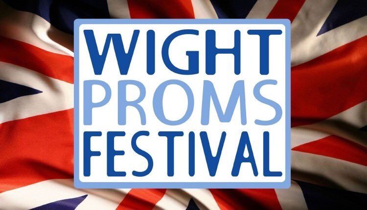 VisitIOW's tweet image. The @WightProms 🎶
This boutique open-air festival celebrates comedy, opera, drag, country music, sport, musical theatre, dance and classical proms, and takes place annually in August at Northwood House in Cowes.
ℹ️tinyurl.com/5bc89jr7
📅12 - 17 Aug 2025
#WeCantWaitToShowYou…