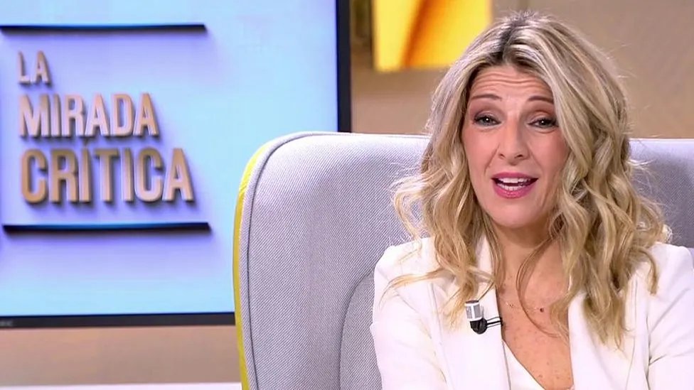 miradacriticat5's tweet image. .@anaterradillos entrevista a Yolanda Díaz (@Yolanda_Diaz_), Vicepresidenta Segunda del Gobierno de España y Ministra de Trabajo y Economía Social
Mañana lunes, a partir de las 9:00h, en #LaMiradaCrítica en @telecincoes ➡️ ver.tw/d1dgb