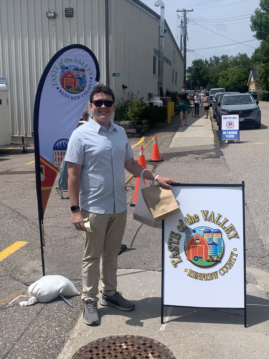 Billy Denault tweet media