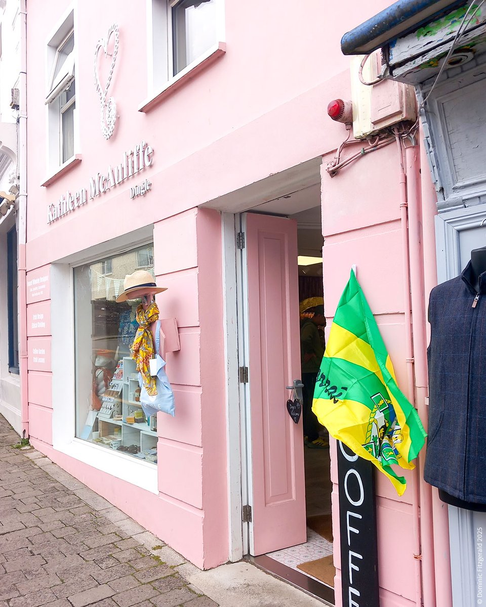GeaneysBar's tweet image. Come on The Kingdom! 🟩 🟨

#ciarraíabú